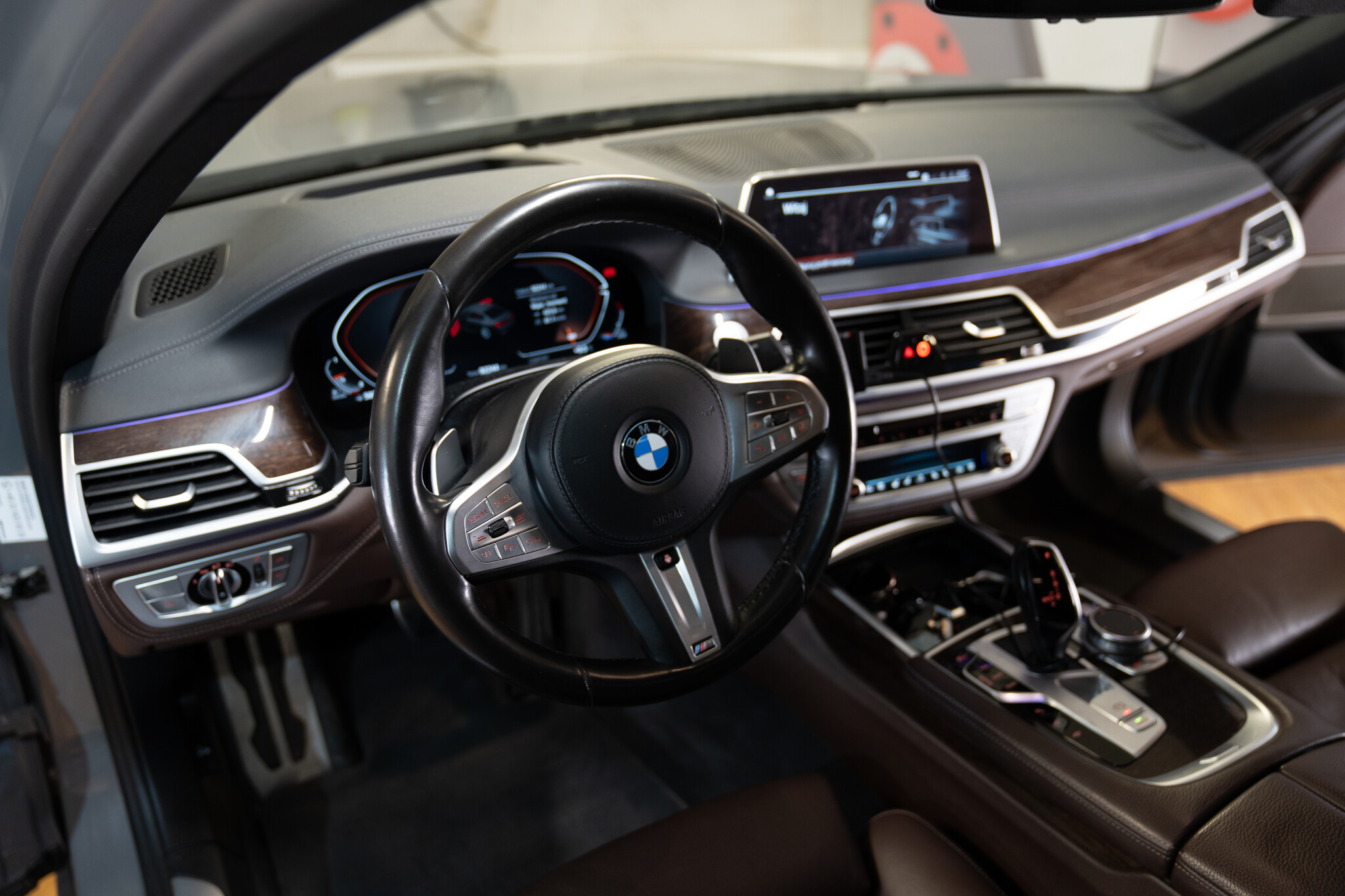 Wnętrze BMW po pielęgnacji detailingowej